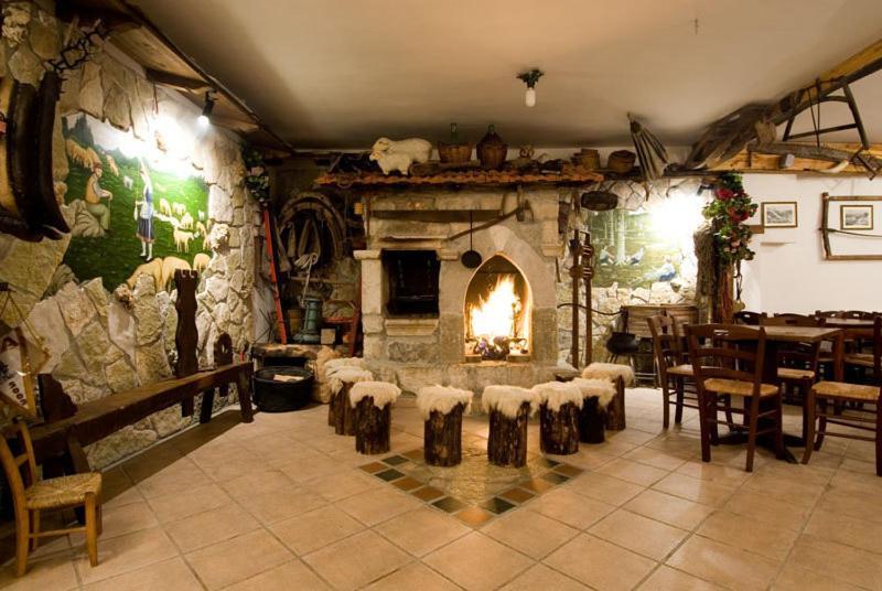 Lh Albergo Il Paradiso Pescasseroli Ngoại thất bức ảnh