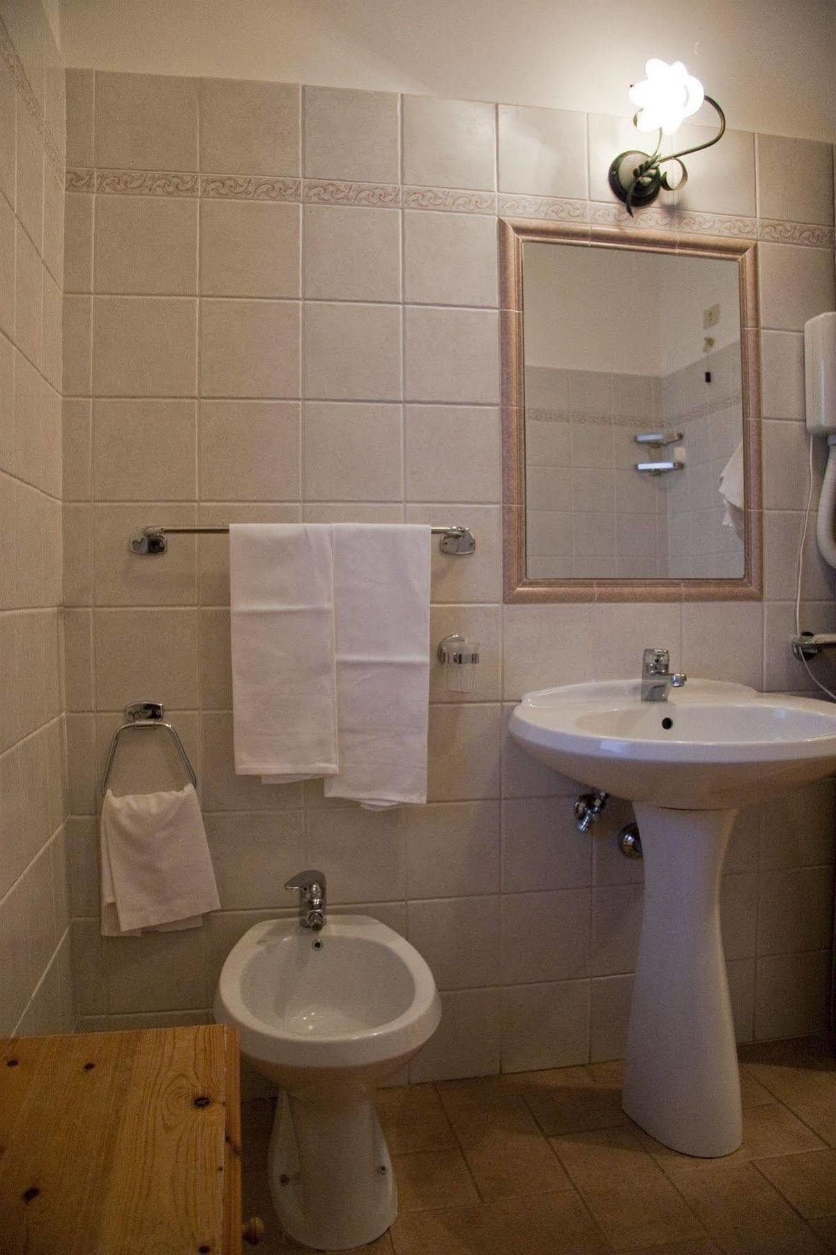 Lh Albergo Il Paradiso Pescasseroli Ngoại thất bức ảnh