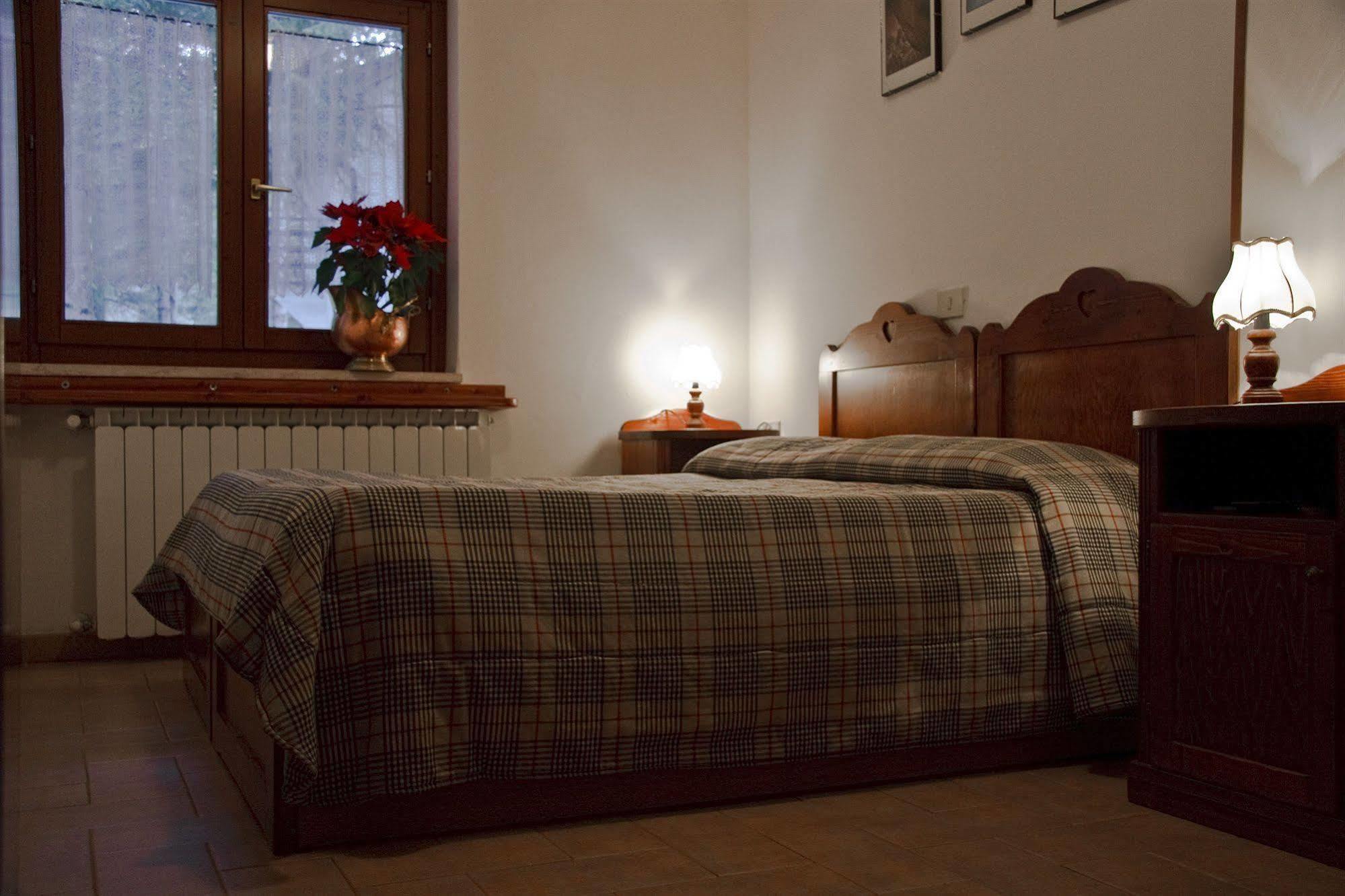 Lh Albergo Il Paradiso Pescasseroli Ngoại thất bức ảnh