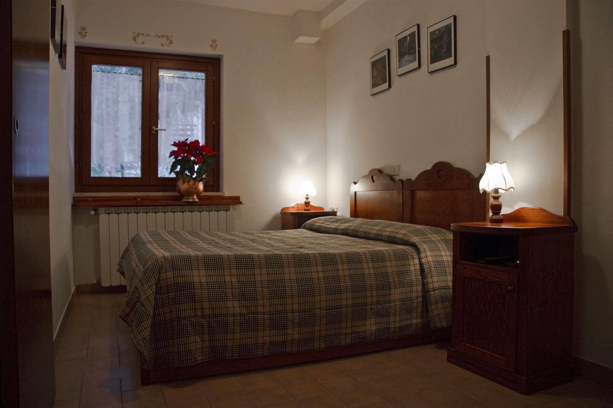 Lh Albergo Il Paradiso Pescasseroli Ngoại thất bức ảnh
